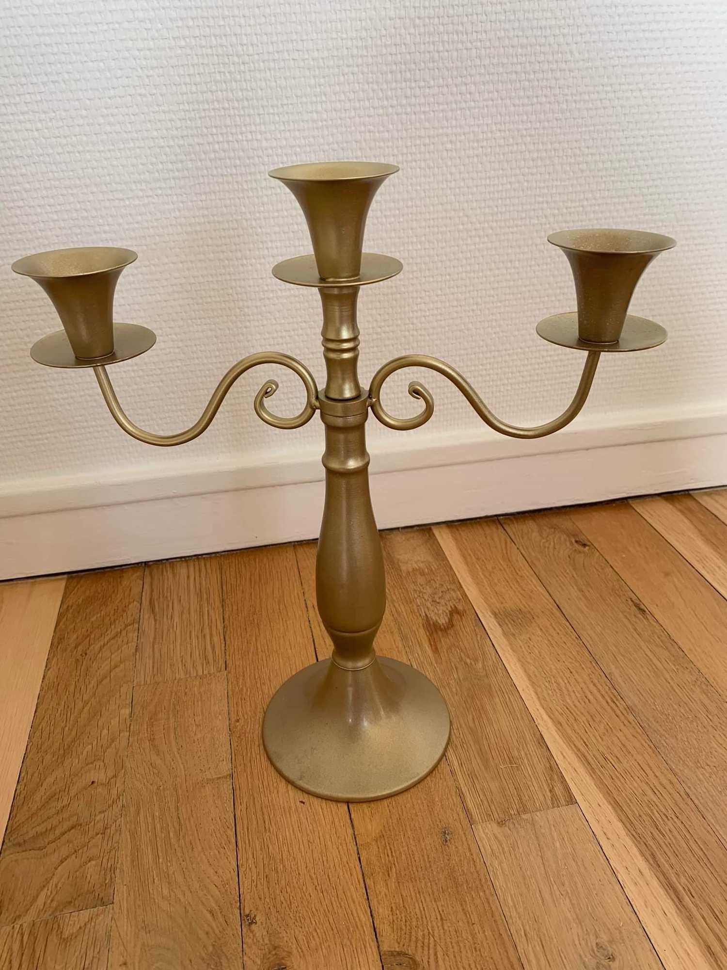 Chandelier gold à Dijon 